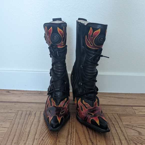 Women's New Rock Leather Boots Metal Heel Red Flame Malicia Collection W/Box - Picture 15 of 16